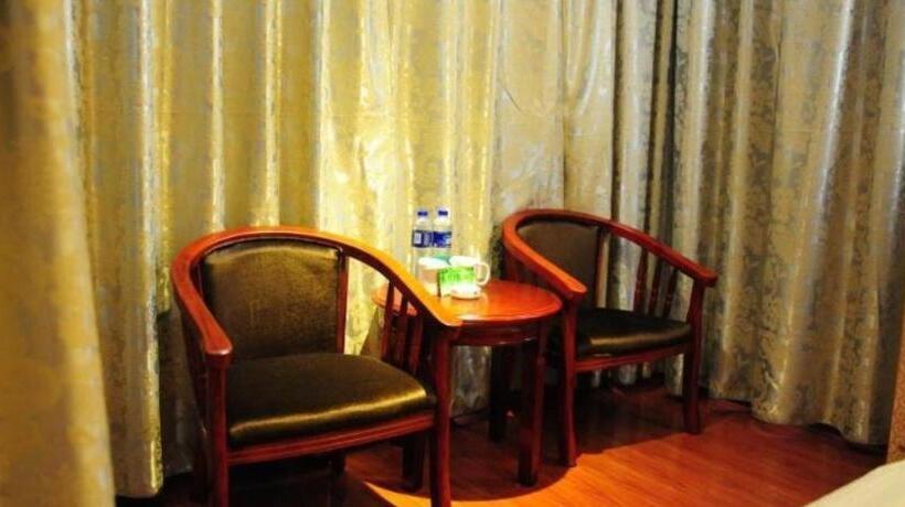 בית מלון כפרי Greentree Inn Ganzhou Sankang Temple Darunfa Express