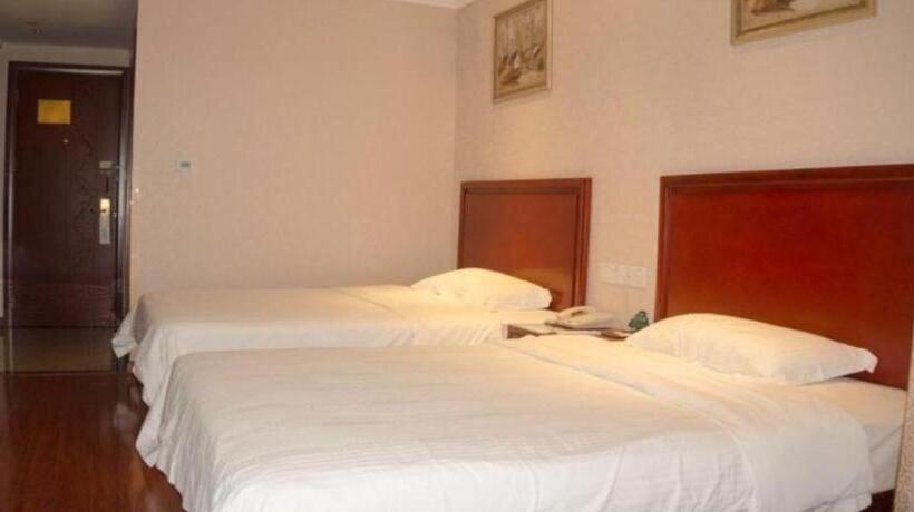 בית מלון כפרי Greentree Inn Ganzhou Sankang Temple Darunfa Express