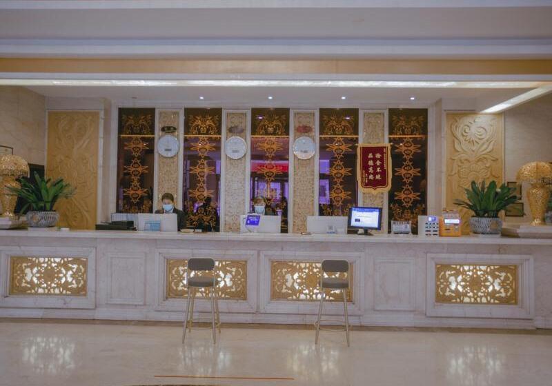 호텔 Greentree Inn Jiuquan Century Plaza