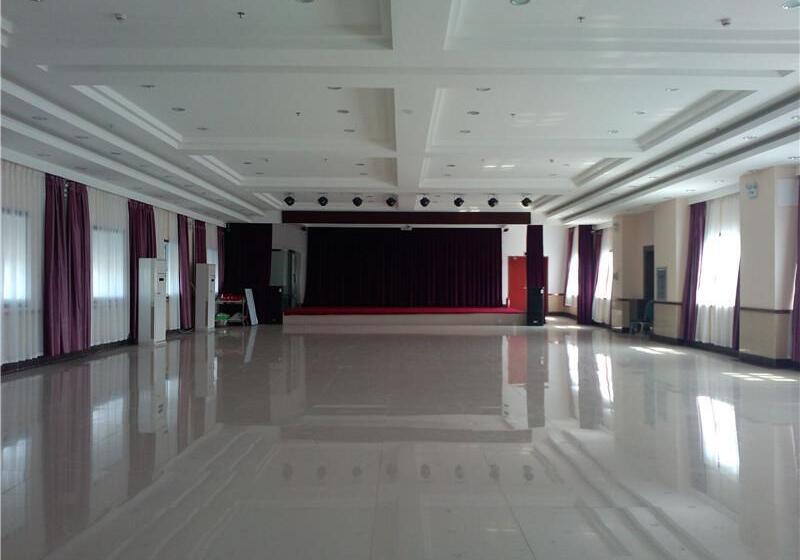 בית מלון כפרי Greentree Inn Puyang Pushang Huanghe Road