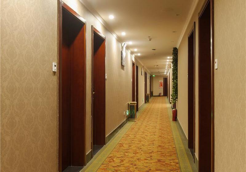 בית מלון כפרי Greentree Inn Puyang Pushang Huanghe Road