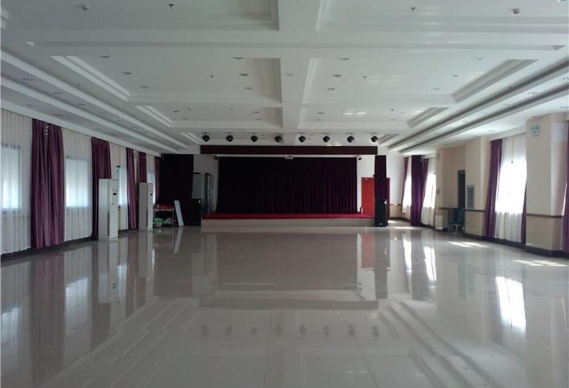 בית מלון כפרי Greentree Inn Puyang Pushang Huanghe Road