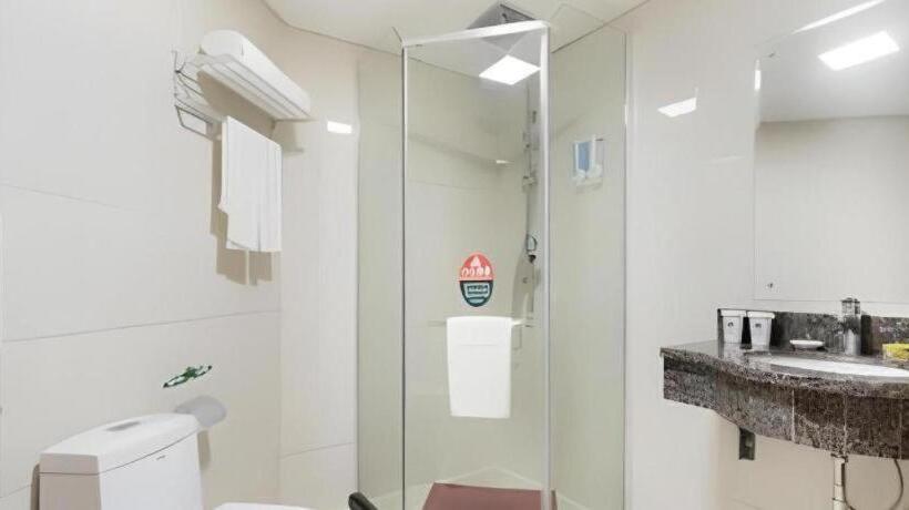 בית מלון כפרי Greentree Inn Puyang Pushang Huanghe Road