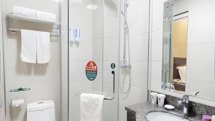 בית מלון כפרי Greentree Inn Puyang Pushang Huanghe Road