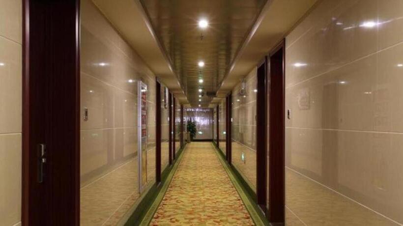 酒店 Greentree Inn Shanghai Baoshan Yanghang Shuichan Road