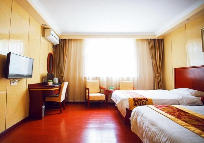 Hotel Greentree Inn Shanghai Gongfu New Village Subway Station Express