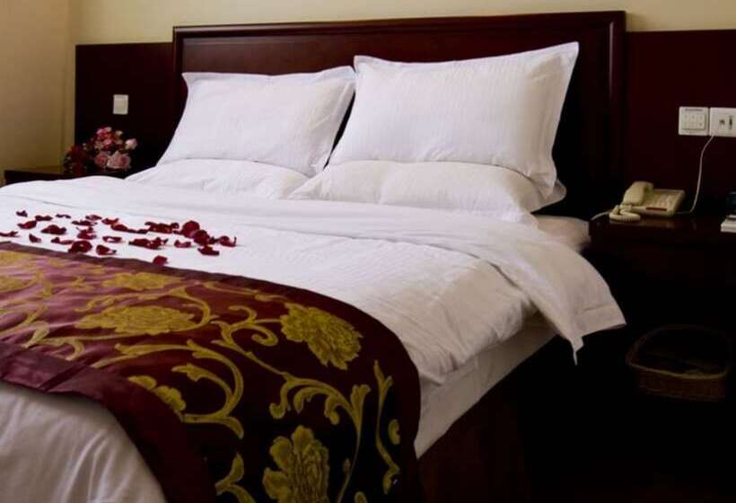 Отель Greentree Inn Shanghai  Hongqiao Hub Convention Center Jinghua Road Shell