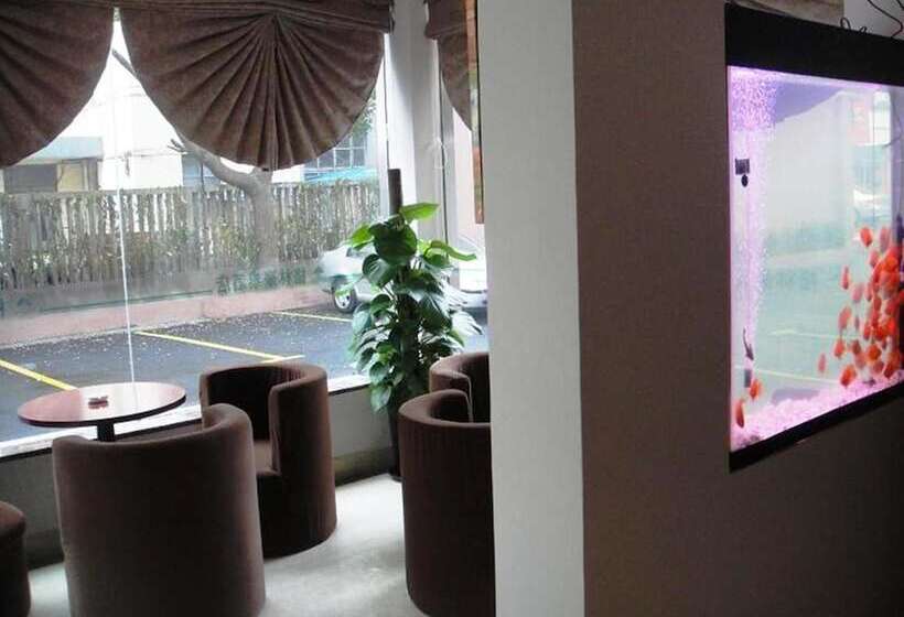 Отель Greentree Inn Shanghai Songjiang Wanda Plaza Rongm