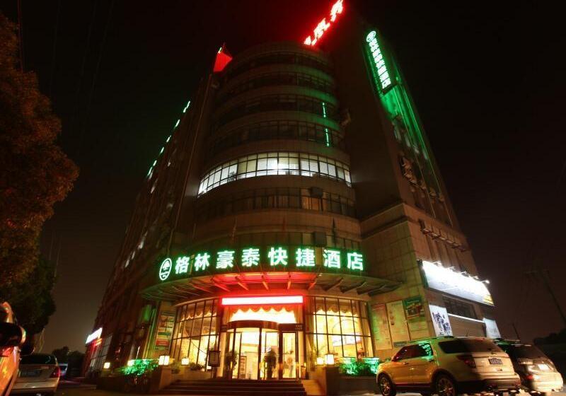 Отель Greentree Inn Shanghai Songjiang Wanda Plaza Rongm