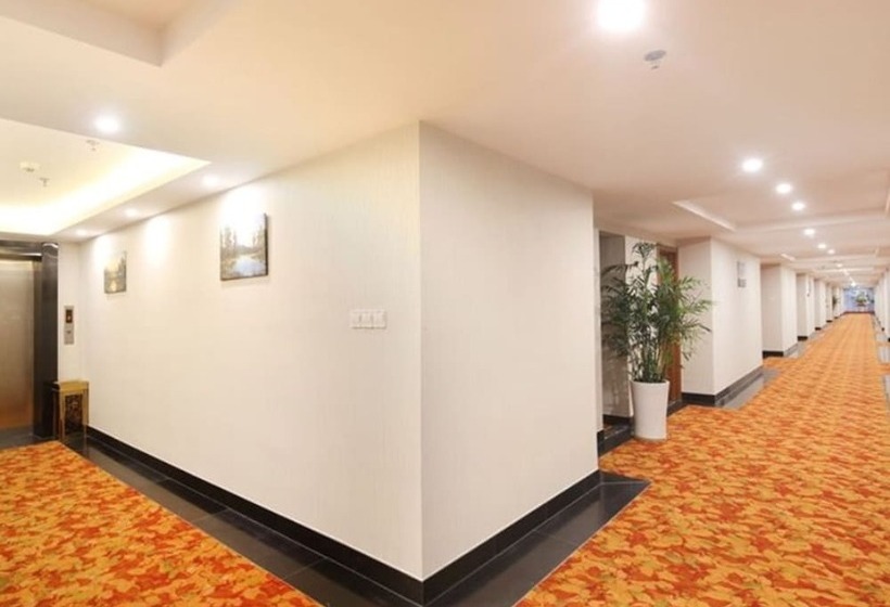 Отель Greentree Inn Jiangsu Yancheng Yandu Bus Station Middle Daqing Road Express