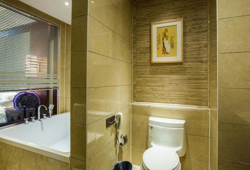 فندق Kaili International