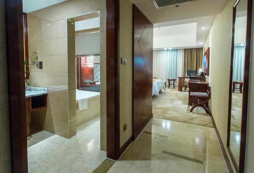 فندق Kaili International