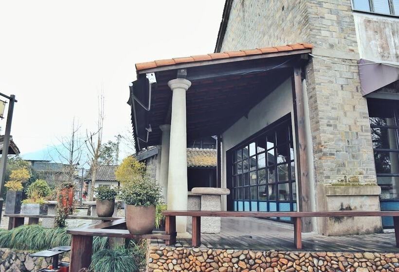 בית מלון כפרי Seclusive Life In Landscape