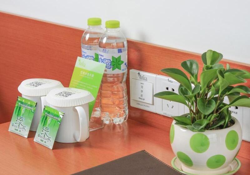 Отель Vatica Shandong Rizhao Yanzhou Road Jinhai Road