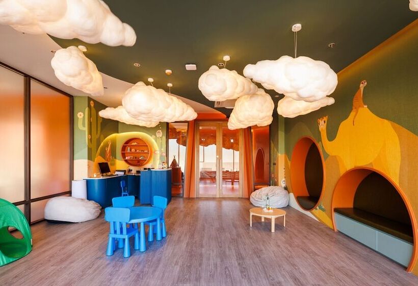 ホテル Adam Krabi