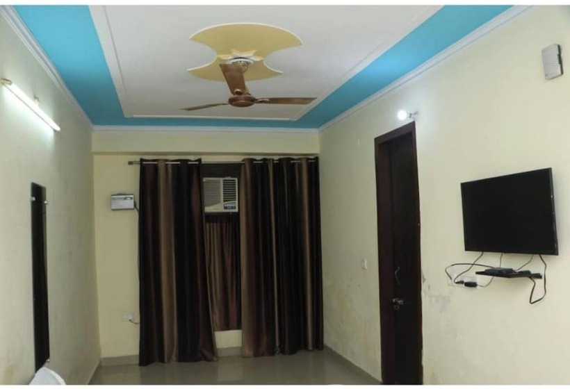 Отель Gopi Dham Ashram Haridwar Near Shanti Kunj