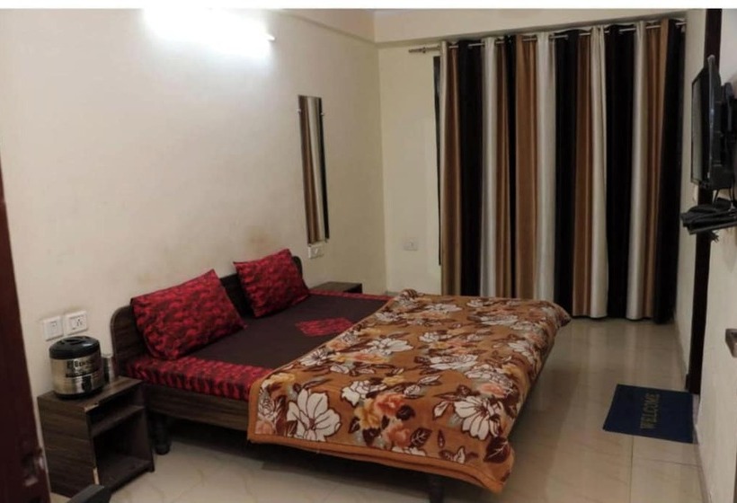 Отель Gopi Dham Ashram Haridwar Near Shanti Kunj