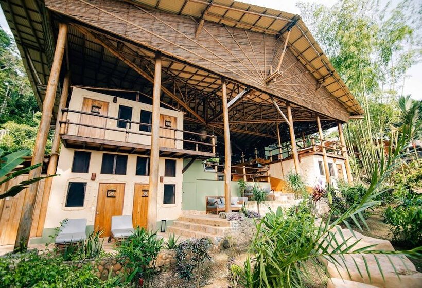 هتل Selva Armonia