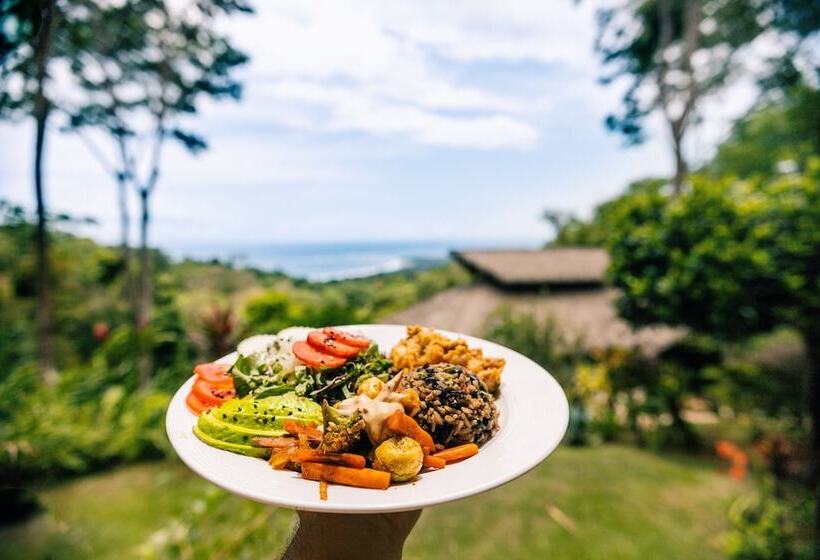 هتل Selva Armonia