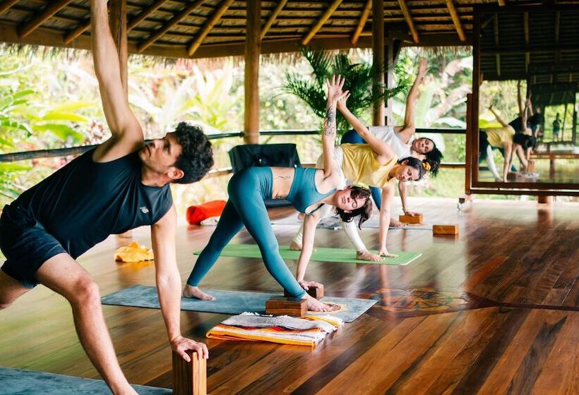 هتل Selva Armonia