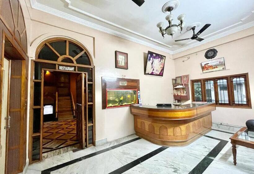 P Palace ! Varanasi Fully Air Conditioned Hotel Lift And Parking Availability, Near Kashi Vishwanath