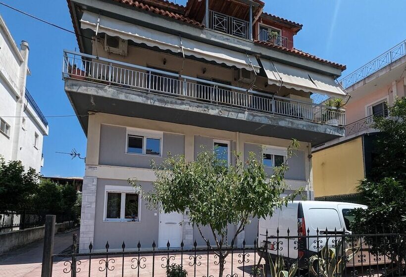 Achilleas Rentals In Kamena Vourla