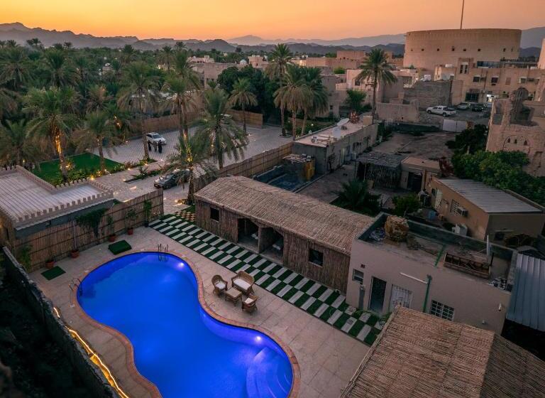 هاستل Antique Inn