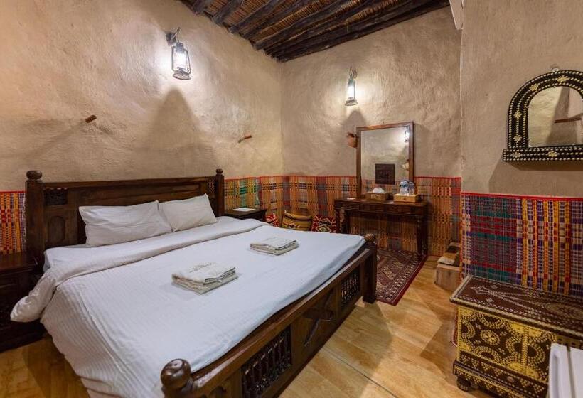 هاستل Antique Inn