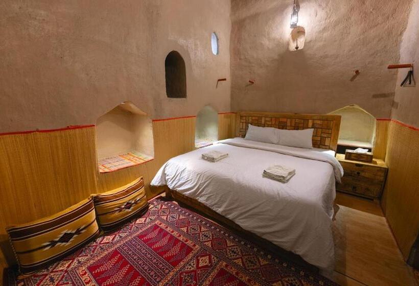 هاستل Antique Inn