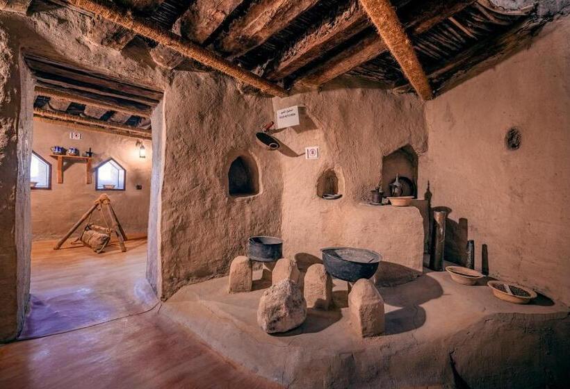 هاستل Antique Inn