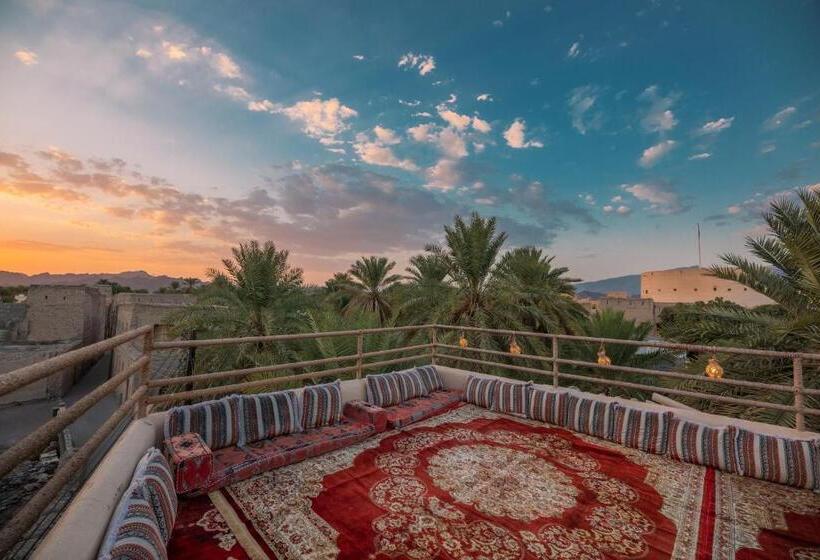 هاستل Antique Inn