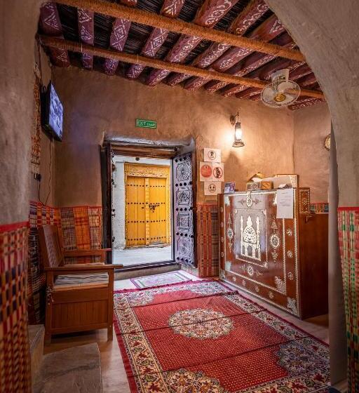 هاستل Antique Inn