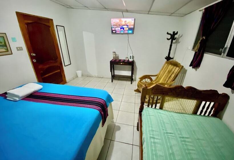 הוסטל Nanda Parbat Hostal