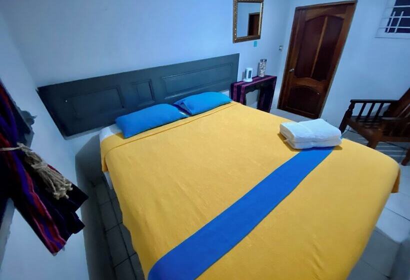 הוסטל Nanda Parbat Hostal