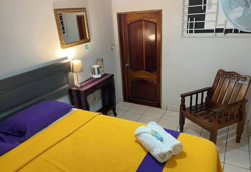 הוסטל Nanda Parbat Hostal