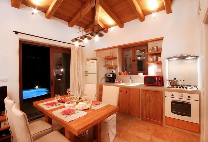 Amapola Villas   Private Villas Phos & Agapi