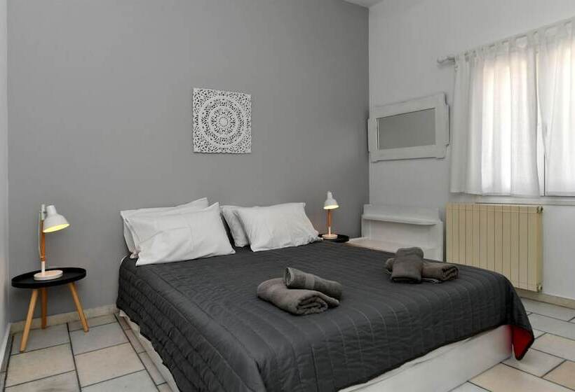 Anemolia Apartments With Pool