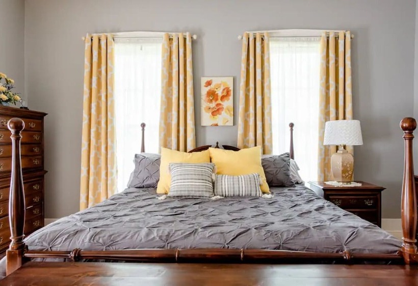 ベッドアンドブレックファースト Regina S Country Livin