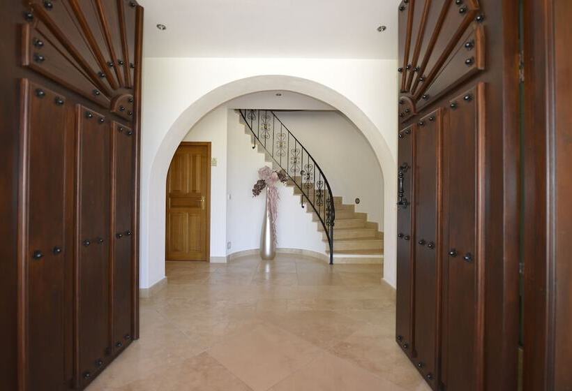 ベッドアンドブレックファースト Vila Relaxmountain