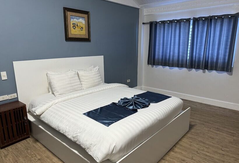 Bolabog Beach Resort