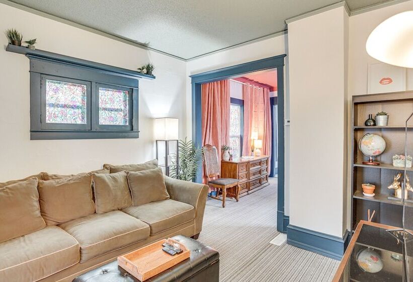 Charming Minneapolis Home W/ Deck, 5 Mi To Central