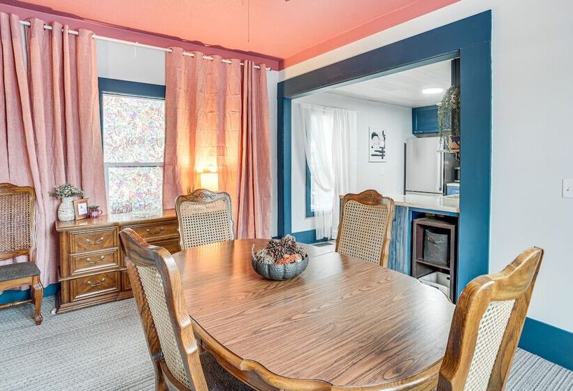 Charming Minneapolis Home W/ Deck, 5 Mi To Central