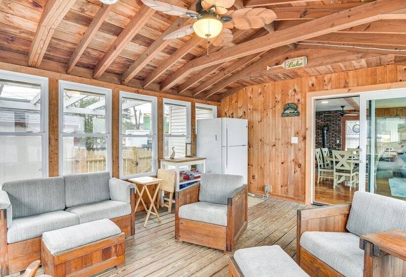 Classic Waterfront Home On Lake Maspenock W/ Grill