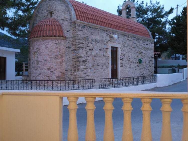 Golden Luxury Suites