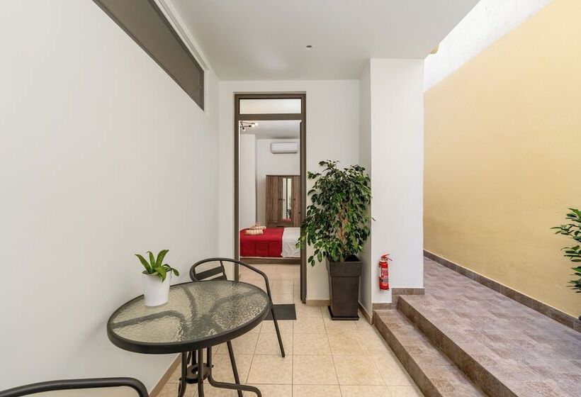 בית מלון כפרי Analiti Civita