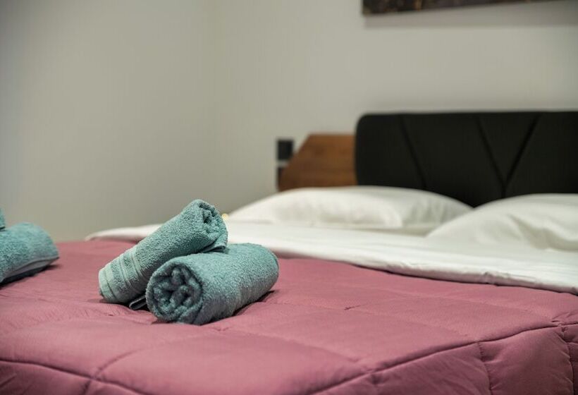 בית מלון כפרי Analiti Civita