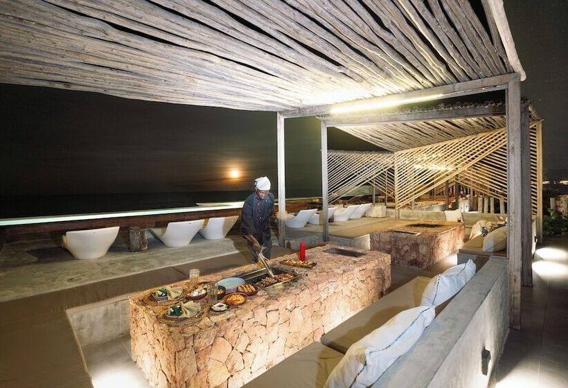 בית מלון כפרי Bamboo Zanzibar