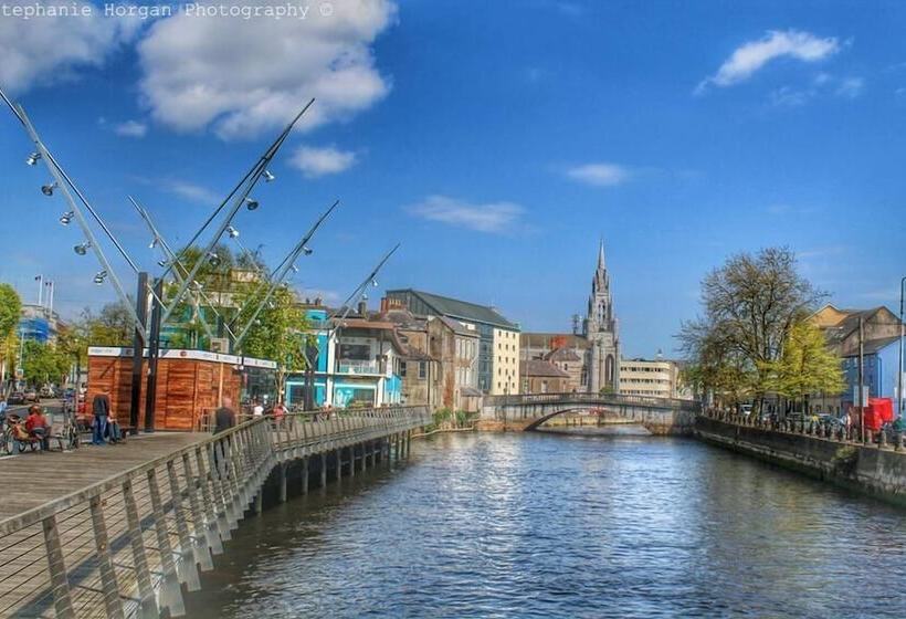 호텔 Creedons Traditional Welcome Accommodation