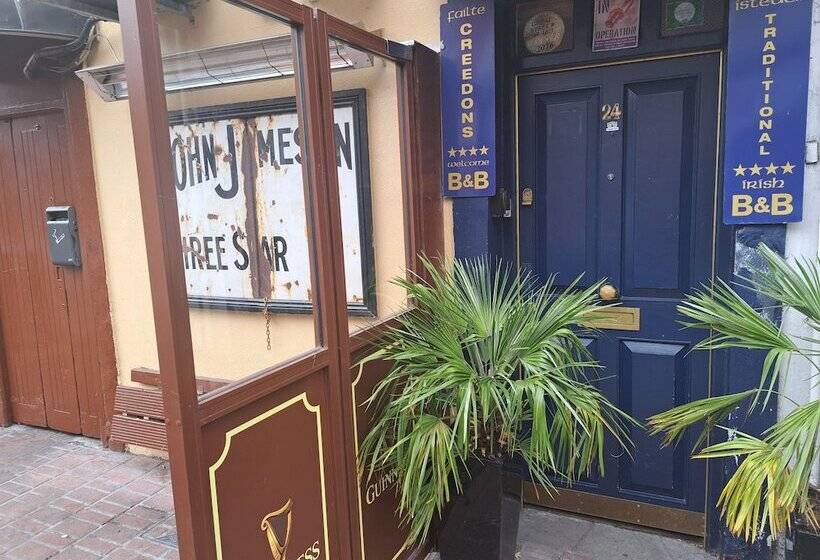 호텔 Creedons Traditional Welcome Accommodation