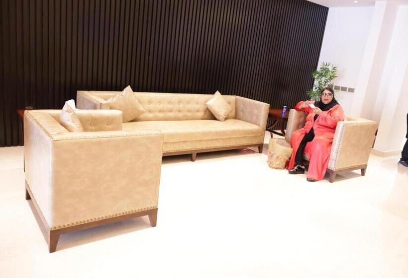 هتل Dolphin Continental